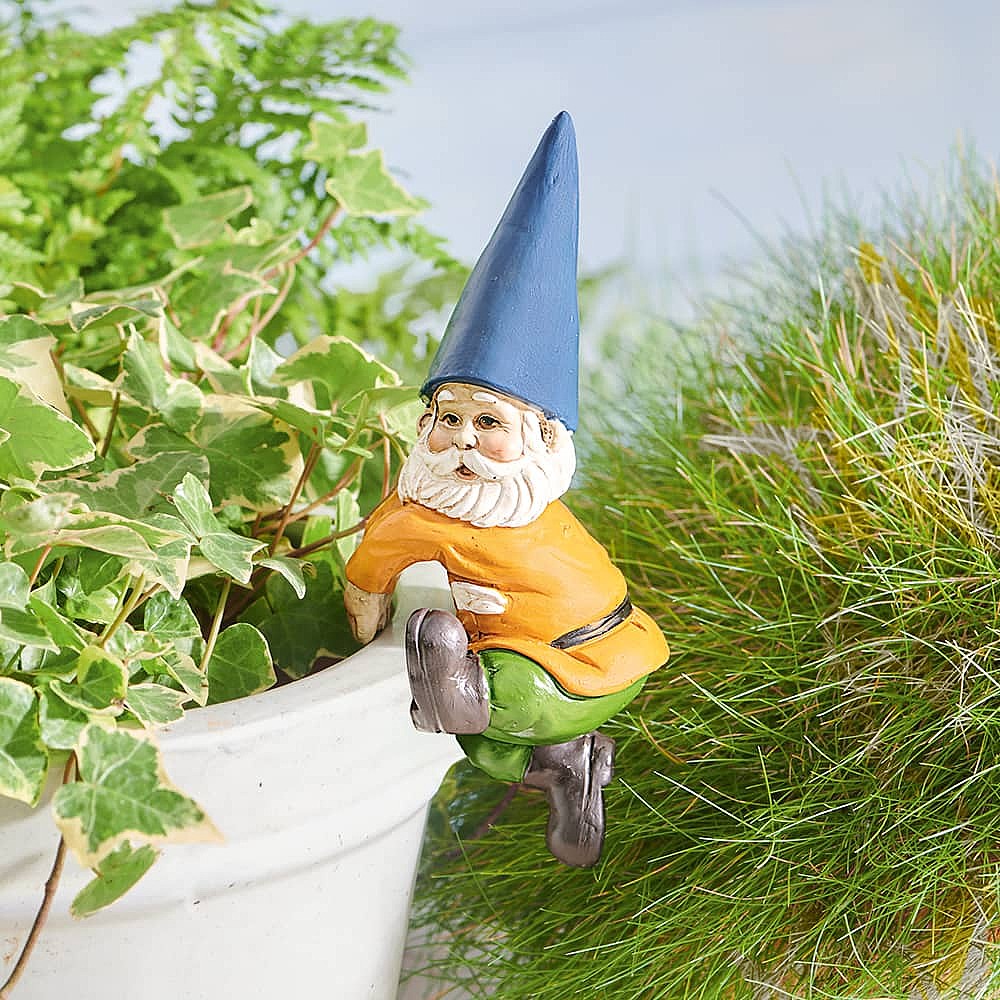 Hampton Bay Welcome Gnome with Solar Lighted Lantern